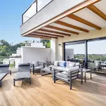 Marbella Lakes - 3 Bedroom Apartment