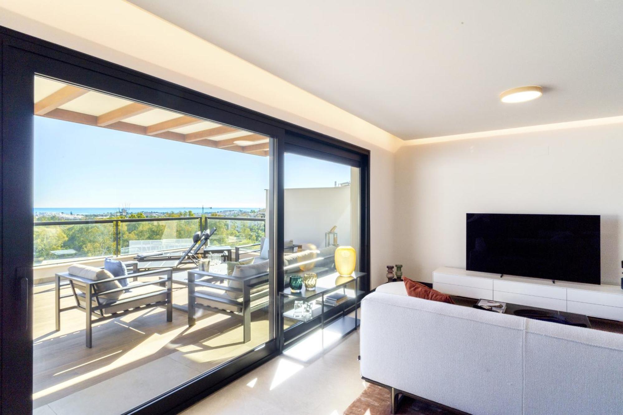 Lakes - 3 Bedroom Apartment